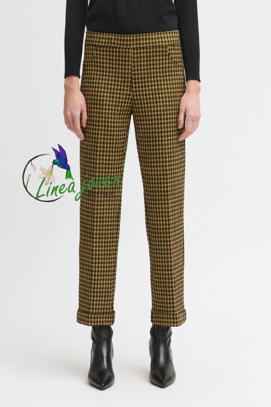 Pantalón cropped estampado camel